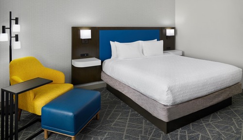 Room, 1 King Bed, Accessible, Non Smoking (Hearing)