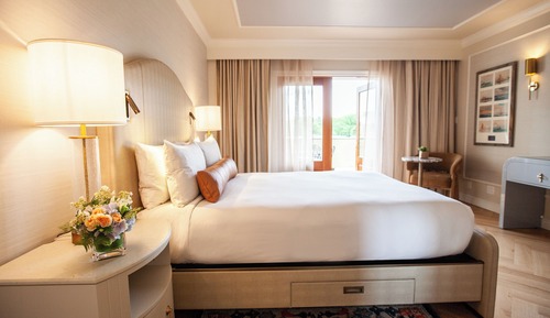 Deluxe Room, 1 Queen Bed, Harbor View