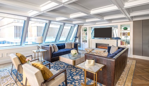 Club Suite (Chairman)