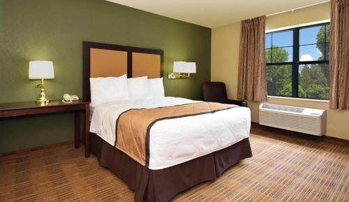 Room, 1 Queen Bed, Non Smoking (Kitchen)