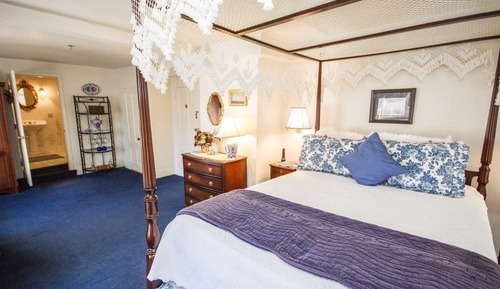 Patrick Henry Suite 