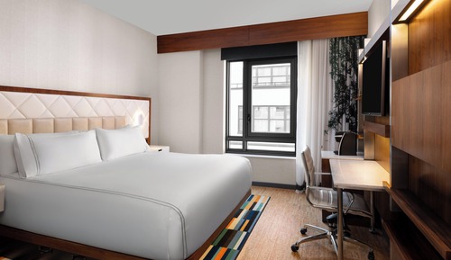 Premium Room, 1 King Bed, Corner