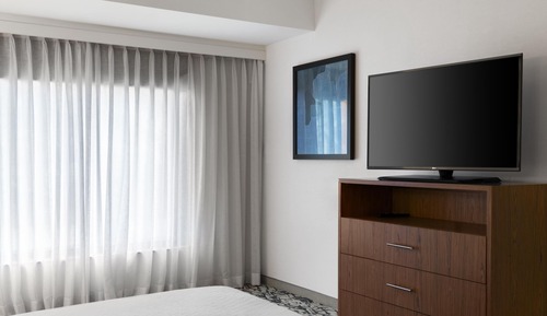 Suite, 1 Bedroom, Accessible, Bathtub (Hearing)