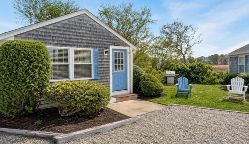 One-Bedroom Cottage