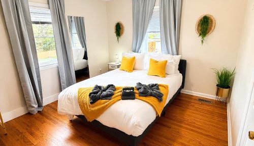 Double Room with Shared Bathroom
