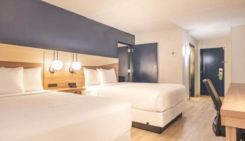 Double Room with Two Double Beds - Non-Smoking