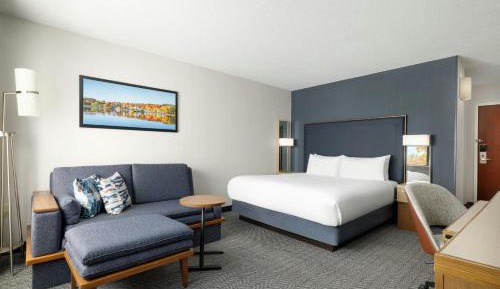 King Room with Sofa Bed