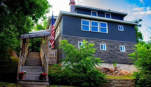 Four-Bedroom Vacation Home