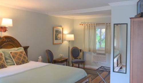 Queen Room