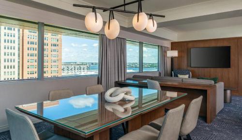 Hospitality Suite, 1 King