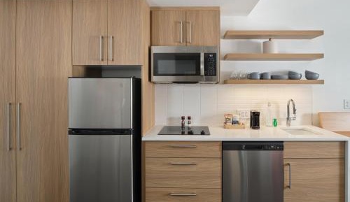 King Studio with Full Kitchen - Mobility Accessible
