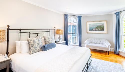 Room 5 – Queen Room