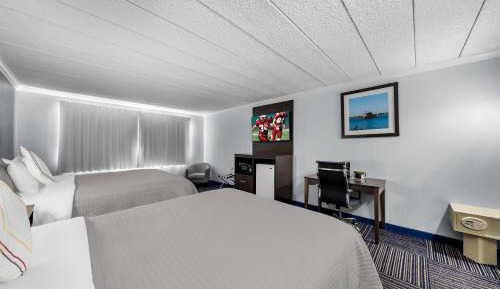 Deluxe Room with Two Queen Beds Smoke Free