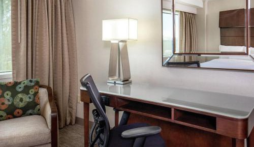 Traditional Double Room with Two Double Beds and Adapted Tub - Mobility Accessible