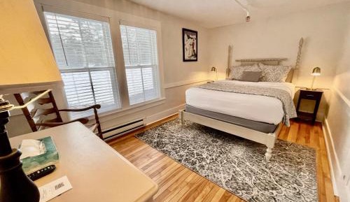 Queen Room with Shared Bathroom