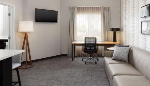 One-Bedroom King Suite with Sofa Bed and Fireplace