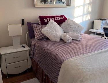 Standard Queen Room