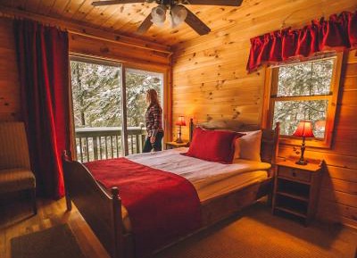 Birch Point - Cozy 2 Bedroom w/ Fireplace