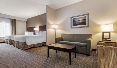 Queen Suite with Two Queen Beds and Sofa Bed
