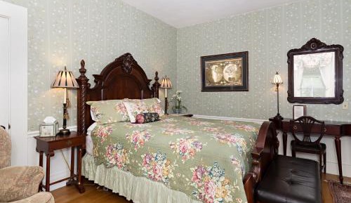 Duke Room