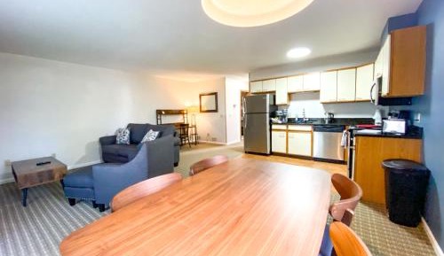 Superior King Suite