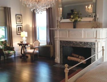 Deluxe King Suite