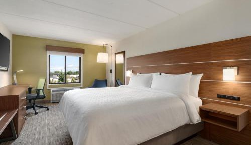 Standard King Room