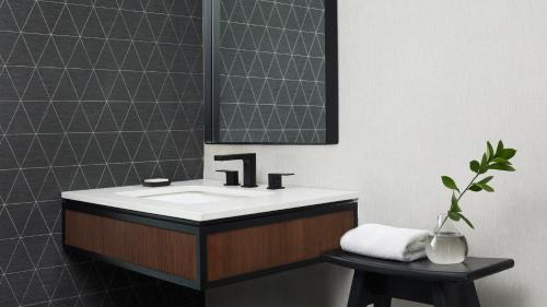 King Room - Communication Accessible