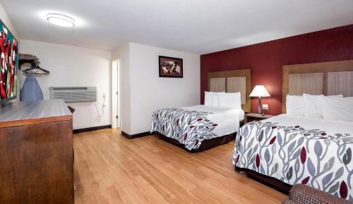 Deluxe Room with Two Double Beds Smoke Free