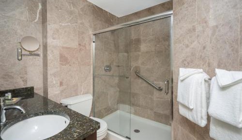 One-Bedroom Suite with Balcony