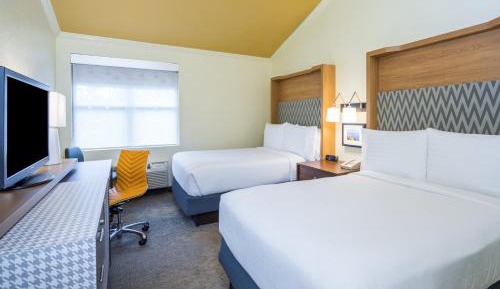 Standard Double Room with Two Double Beds