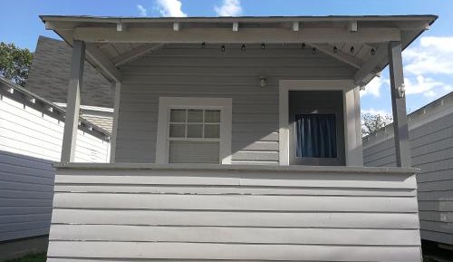 Cottage with Kitchenette