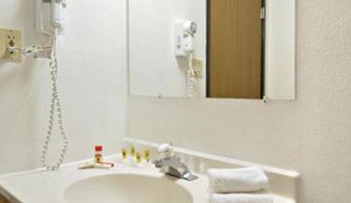 Deluxe Double Room with Two Double Beds - Non-Smoking