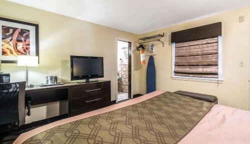 King Room - Non-Smoking