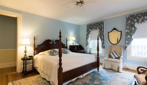 Superior King Room