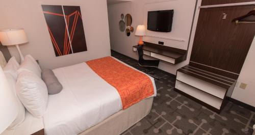 Queen Room - Disability Access/Non-Smoking