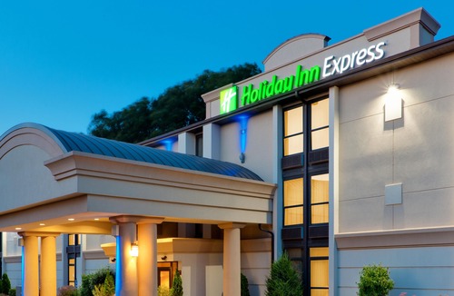 Southington Hotel | Holiday Inn Express Southington, an Ihg Hotel