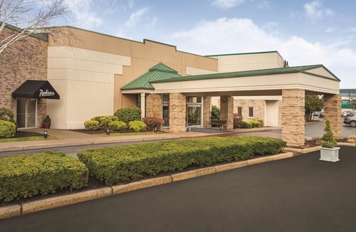 Warwick Hotel | Radisson Hotel Providence Airport