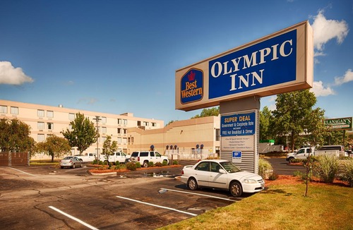 Conning Towers Nautilus Park Hotel | Baymont by Wyndham Groton/Mystic