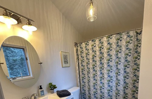 Tremont Cottage | Create memories while enjoying Maine's coast at our quiet, ocean-side hideaway.
