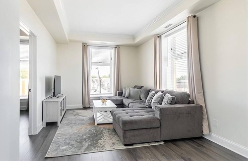 Smiths Falls Apartment | Rideau 2Br Signature Apartment Free Parking 3