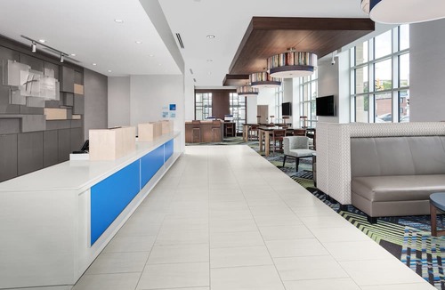 Lowertown Hotel | Holiday Inn Express & Suites Downtown Ottawa East by IHG