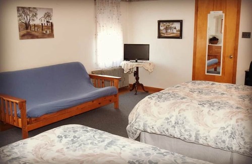 Paxinos Bed & Breakfast | Beagle's Bed & Breakfast
