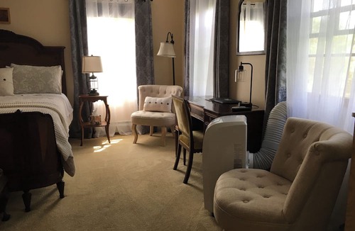 Williston North House | Williston Village Inn