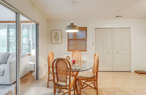 Ocean Pines Cottage | 8 Mi to Ocean City: Warm & Cozy 3BR Family Home