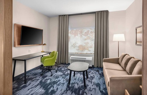 Gravenhurst Hotel | Fairfield Inn & Suites Gravenhurst Muskoka