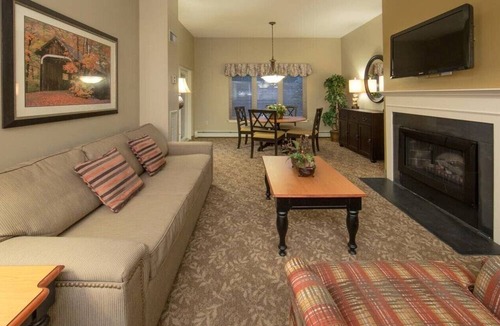 Brownsville Resort | Beautiful Holiday Inn Club Mount Ascutney Resort