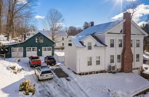 Monterey Apartment | Berkshire apt w/FAST internet near lake & slopes