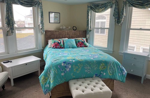 Yalesville House | Waterfront 2BR Oasis in East Haven – 10 Mins to New Haven