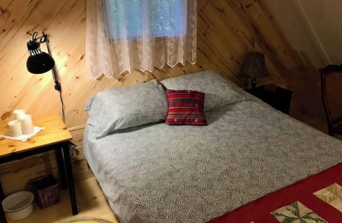 Oxford Station Cabin | Cabin in the Forest